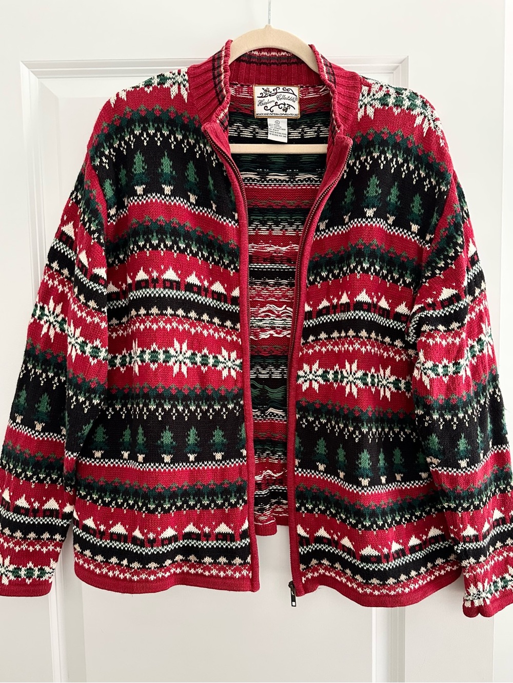Vintage Heirloom Collectibles Fair Isle Holiday Christmas Sweater Subtle Shimmer